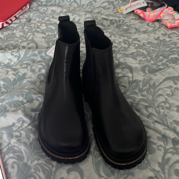 Black Leather Chelsea Boots 39N lt doesn't bring a template - Picture 1 of 7